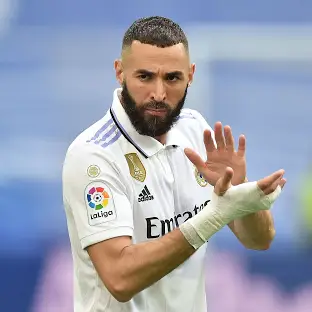 Karim Benzema: Si Pendiam yang Diam-Diam Jadi Raja